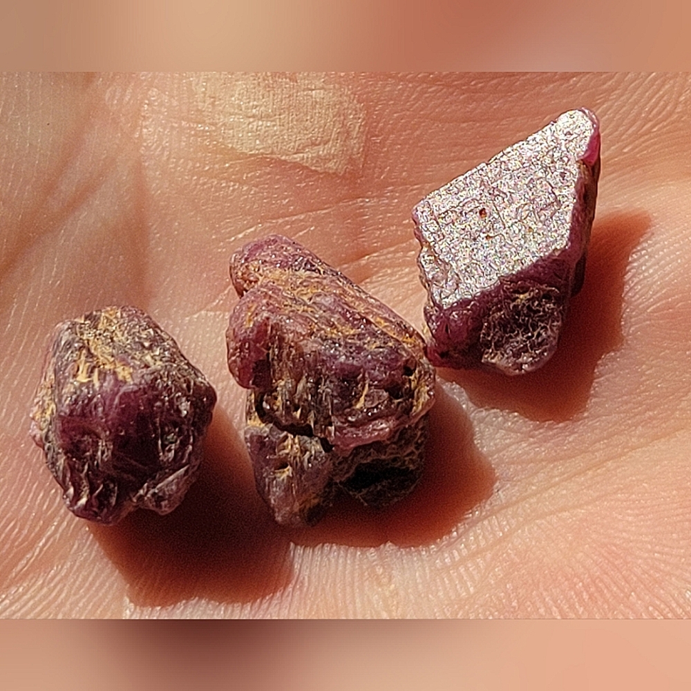 5.75G Natural Rough African Burma Ruby Stones Gemstones Set of 3pcs.